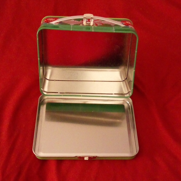 Small Holiday Gingerbread House Tin - Picture 7 of 7